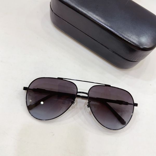

designer sunglasses men's and women's glasses outdoor sunshade pc frame fashion classic women's sunglasses women's mirro, White;black