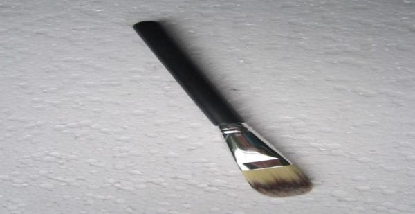 

makeup single brush 190 professional foundation brush 1pcs01983785