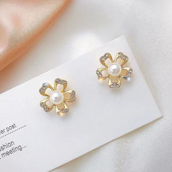 

Exquisite Zircon Flower Stud Earrings For Women Girls Christmas Earrings Jewelry New Year Accessories Party Gifts