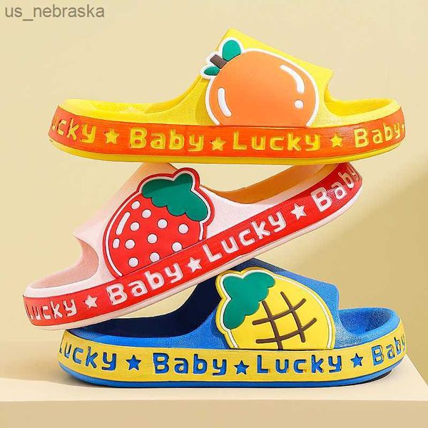 

cartoon strawberry children slippers nonslip home bathroom shoes baby slippers summer soft sole flats shoes boy girl slippers l230518