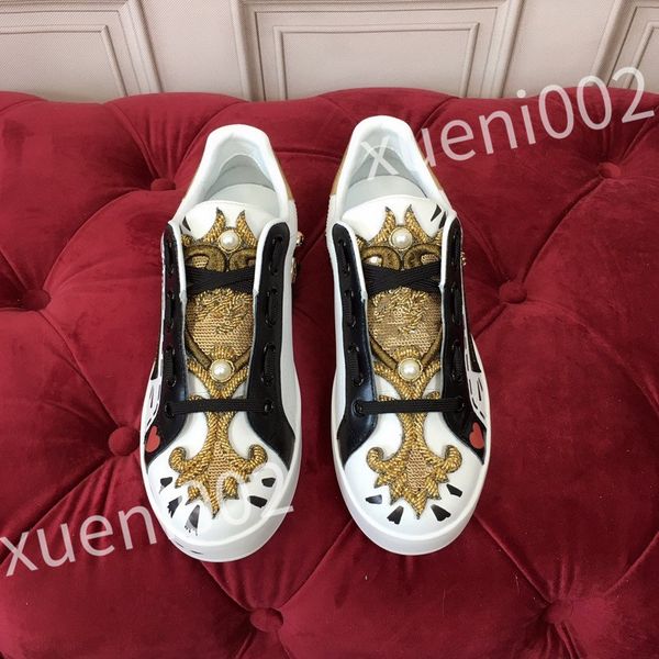 

2023 new luxurys designer men causal shoes fashion woman leather lace up platform sole sneakers white black mens women's