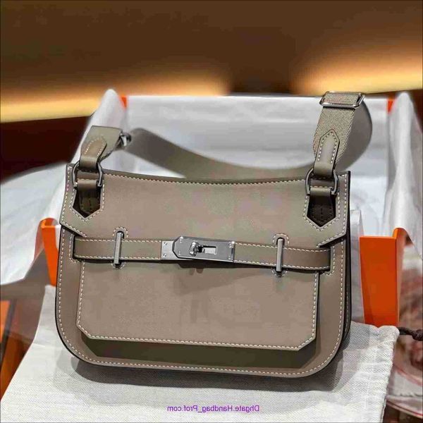 

8a quality original hemrres j ypsiere tote bag for sale 2023 new genuine leather gypsy bag premium and fashionable versatile one shoulder cr