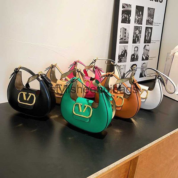 

stylisheendibags luxurys designers vlts bags women handbag crossbody bag shoulder lady wallet metal v letter leather postman handbags moon b