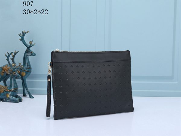 

designer clutch bag daily pouch luxury purse men women leather wallet m62937
