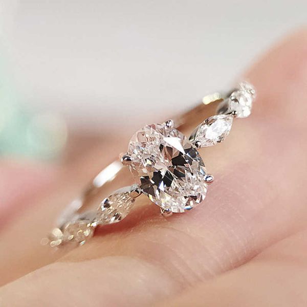 

solitaire ring huitan dainty women engagement rings aaa cubic zircon silver color delicate proposal ring for lover wedding jewelry z0603, Golden;silver