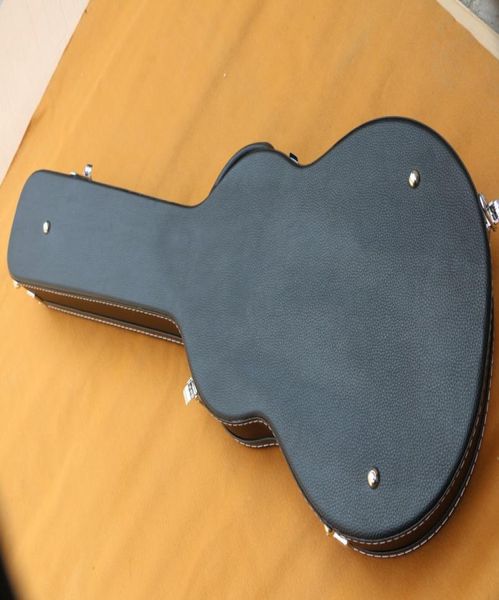 

electric guitar black hard case please contact me before buying4813937