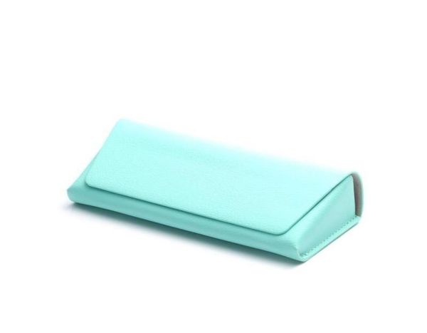 

brand sunglasses and eyeglasses cases with dust bag and clothing1699253