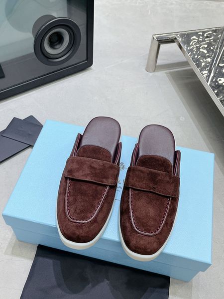 

2023 new women's retro casual shoes women's designer shoes men's leather outdoor shoes training shoes couples' same styl, Black