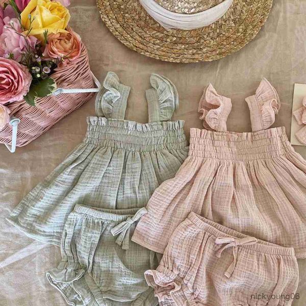 

clothing sets 2022 baby summer infant girl clothes solid color sleeveless tank and ruffle short pants outfits 0-3t, White