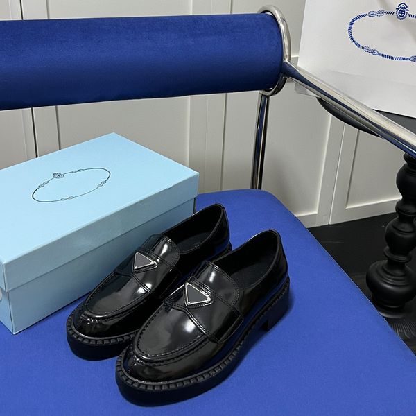 

designer sneakers oversized casual shoes white black leather luxury velvet suede womens espadrilles trainers women flats lace up platform 19