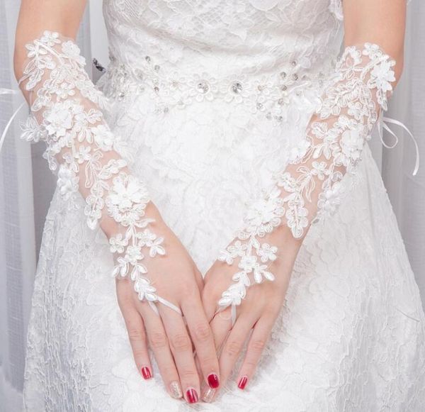 

new arrival in stock beautiful wedding gloves charming wedding accessories new arrival bridal elegant wedding supplies6802603, White