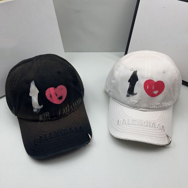 

ba letter embroidery fashionable and versatile face revealing duckling tongue hat love worn hole baseball cap, Blue;gray