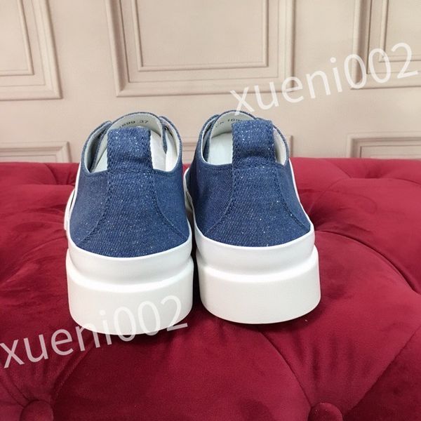 

2023 new luxury designers sneaker casual shoe men women leather lace up sneakers white black trainers jogging walking