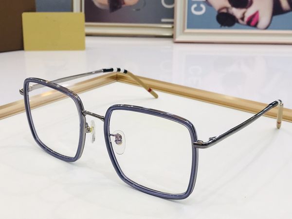 

designer sunglasses for men and women outdoor sunshade pc frame fashion classic women mirror comes in original box, White;black