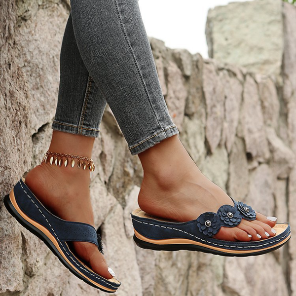 

2023 summer new flower sandals shoe line thick-soled toe slippers beach plus size wedge with soft-soled flip-flops womens shoes, Black