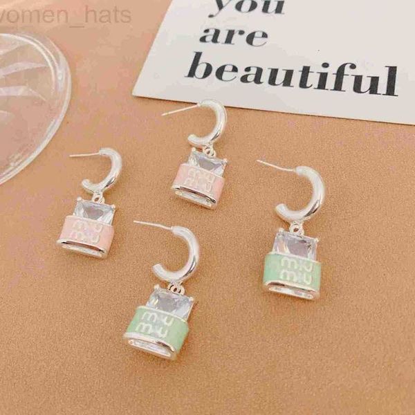 

charm designer sweet dropping oil c-ring earrings, stylish and versatile, light luxury korean edition letter earrings, Golden