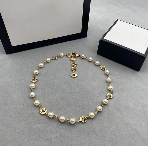 

classic flower necklace women designer jewelry golden chain necklace for womens luxury letters jewelrys with pearl necklaces party, Silver