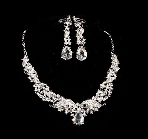 

romantic alloy diamond bridal necklace earrings jewelry two pieces of bridal ornaments 2018 bridal rhinestone accessories necklace2353322, Silver