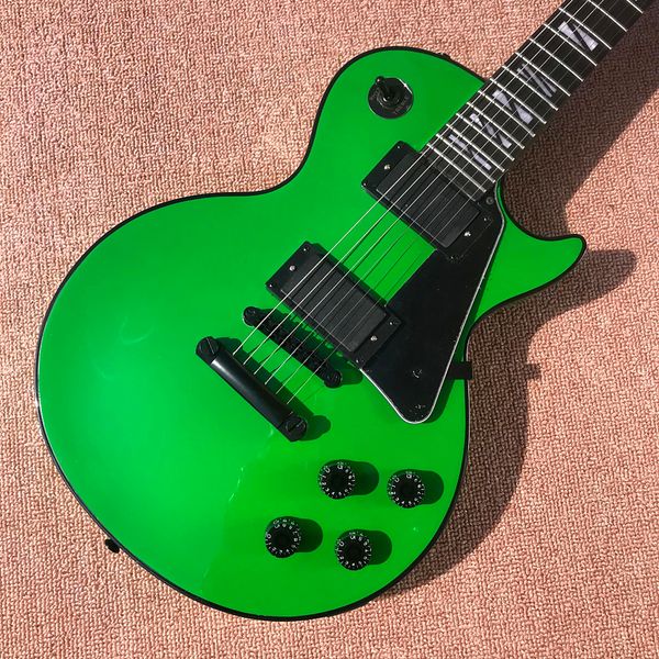 

custom shop, lp custom electric guitars, black hardware, green guitars, 22frets guitars ing