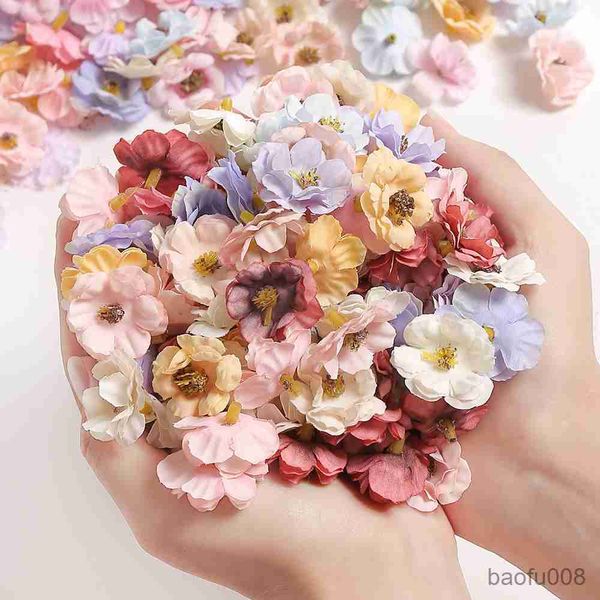 

sachet bags 30pcs 3cm multicolor flower heads mini silk artificial flowers for wedding home decoration christmas wreath r230605