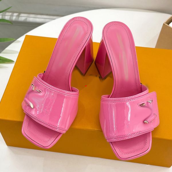 

2023 fashion womens summer slipper slides ladies slippers brand designer sandals flat heel fashion versatile leather casual comfort flip flo, Black