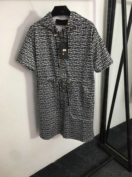 

23ss womens designer clothing summer dresses women dress lion head button drawstring waist maze pattern short-sleeved hooded dress womens cl, Black;gray
