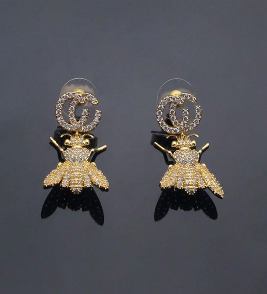 

luxury jewelry designer women earring alphabetic hanging bee full diamond earring ladies fashion bee earring6399714, Golden;silver