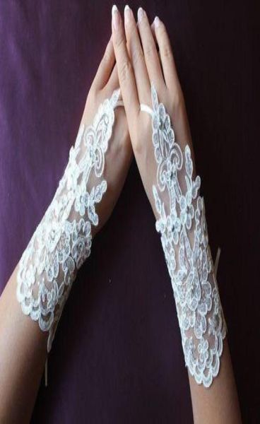 

white or ivory brand new tulle fingerless appliques wrist length gloves short bridal wedding gloves8549309