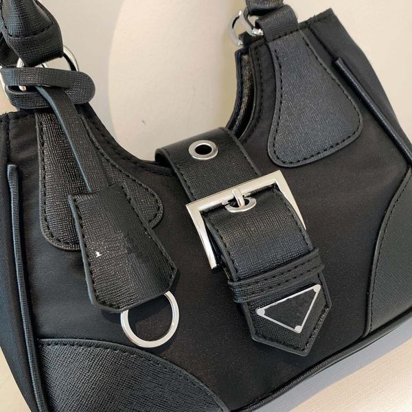 

2023 summer new black retro underarm bag fashion ladies shoulder messenger bag saddle bag handbag