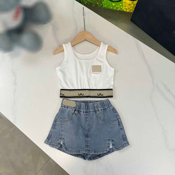 

23ss girls t-shirt shorts suit kids set designer clothes round neck pure cotton ribbon splicing halter vest denim suits baby, White