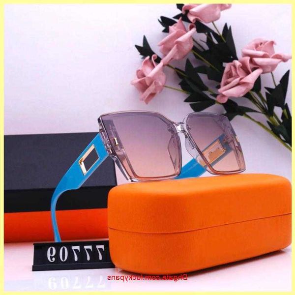 

fashion designers sunglasses for women mens couple luxurys designer sun glasses outdoor drive holiday summer polarized woman sunglass box 20, White;black