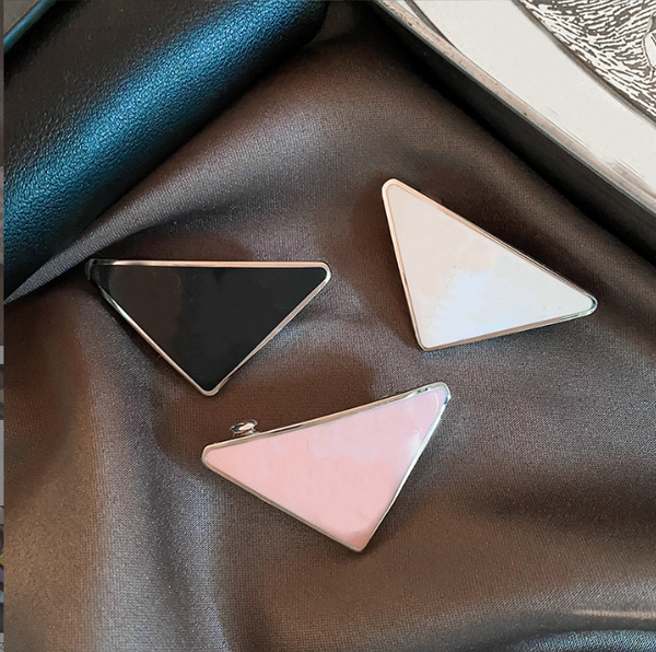 

women luxury brand letter hair clip metal triangle designer barrettes letters barrettes fashion hair accessories headwraps hairhoop headwear, Golden;silver