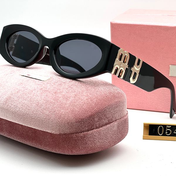 

women's luxury designer oval frame with large legs waterproof and uv polarized sunglasses for men and women are very good-looking, White;black