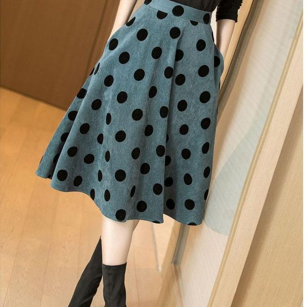 

dresses polka dot high waist halfbody skirt female 2022 autumn and winter new retro hepburn wind corduroy temperament in the long skirt, White;black
