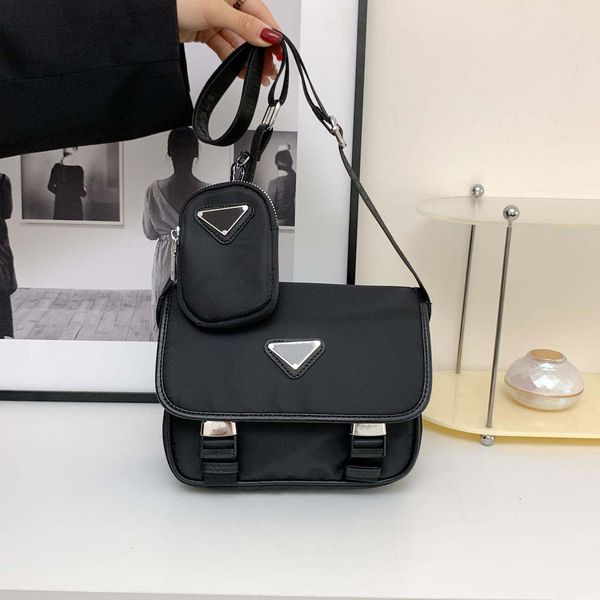

wholesale nylon leather hobo shoulder bags for women chest pack lady tote chains handbags presbyopic cross body purse messenger bags