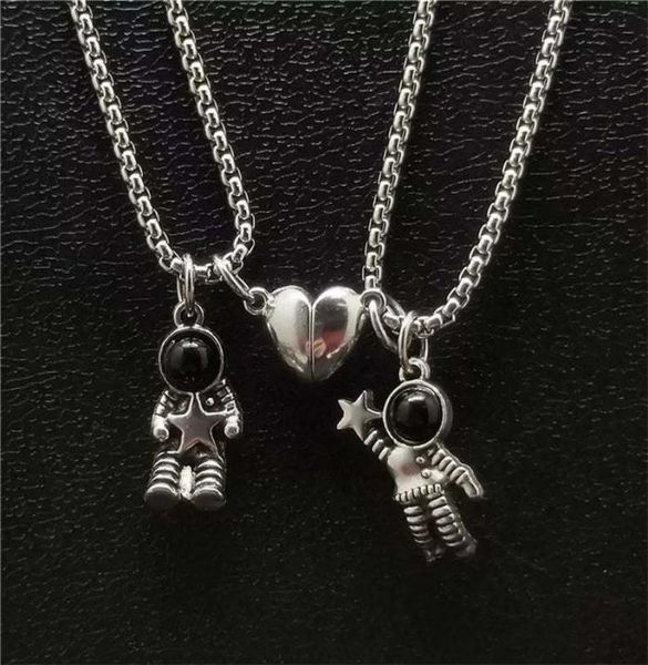 

chains fashion creative trend personality design astronaut magnetic necklace pair of magnet couple romantic clavicle chain gift5543749, Silver