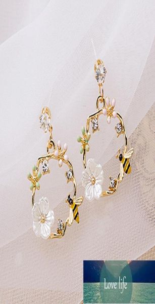 

women039s elegant bee flower circle painting oil rhinestone animal stud earrings new trend girls party wedding jewelry brincos 8528601, Golden;silver