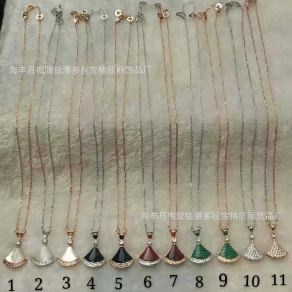 

baojia small skirt necklace matte plated 18k gold beimu fan-shaped red agate clavicle chain fan pendant, Silver