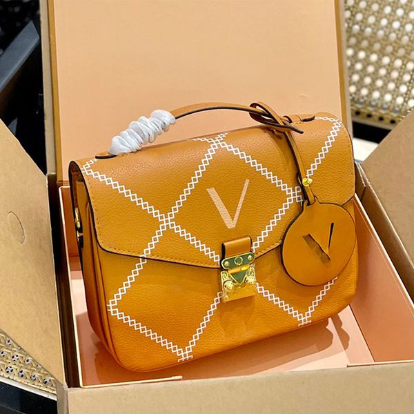 

paris senior designer new messenger bag single shoulder bag crossbody bag handbag fashion fashion style net celebrity the same style not pic