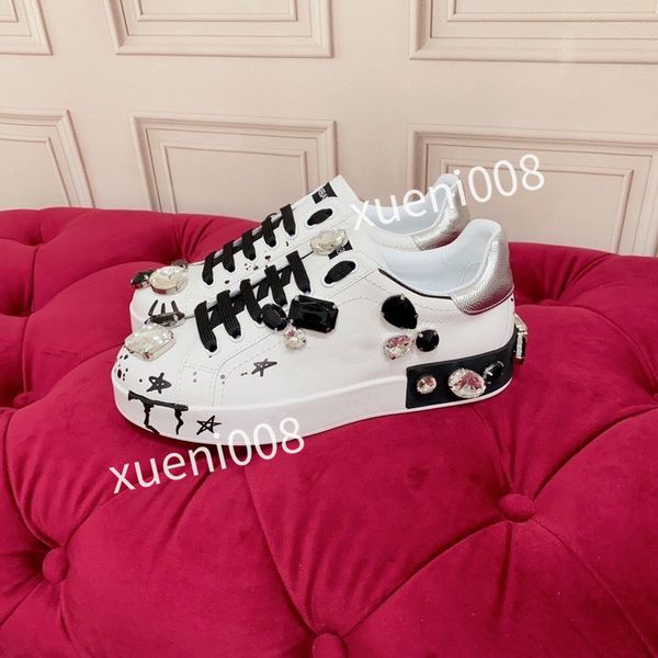 

new brand women casual shoes leather lace-up sneaker fashion running trainers letters woman shoes flat printed gym sneakers, Red;white