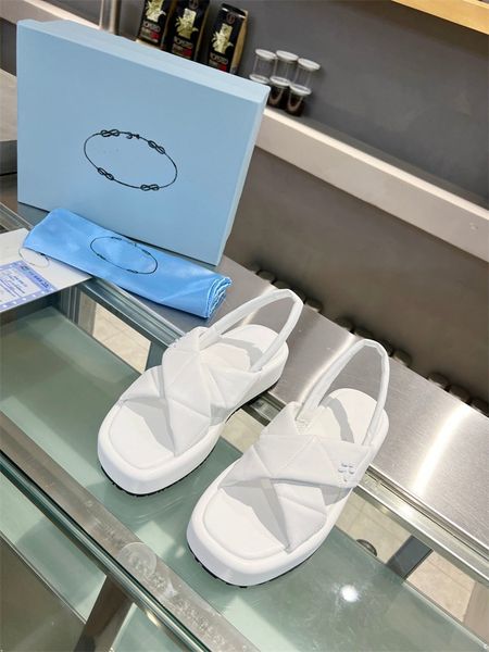 

2023 summer designer slippers women casual massage durable flip flops beach sandals female luxurious wedge shoes lady room slippers lady foo, Black