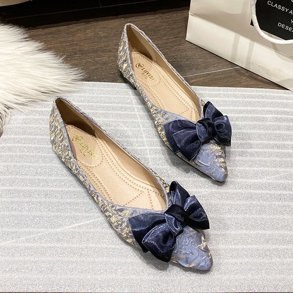 

point shoes for women flat heel bowtie silk cloth evening shoes lady flat bottom scoop shoes large size 44 45 46 31 32 33, Black