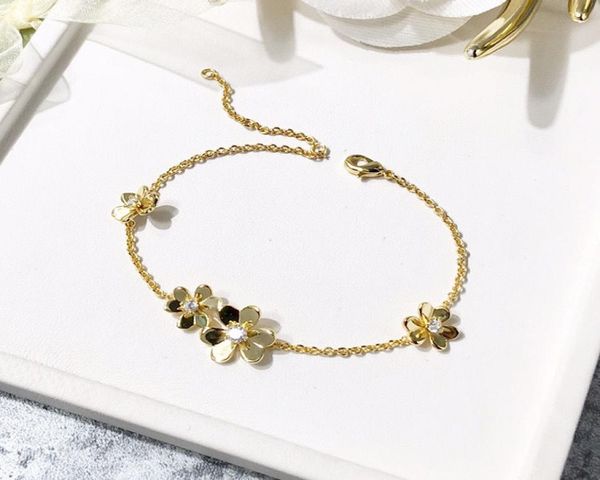 

ladies love rings pendant necklaces screw bracelet van party wedding couple gift love bracelet fashion cleef temperament bracelet 4087707, Golden;silver