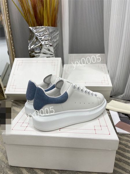 

designer brand mens quality classics flat sneaker casual shoes leather white letter overlays fashion platfnorm sneakers2023, Black