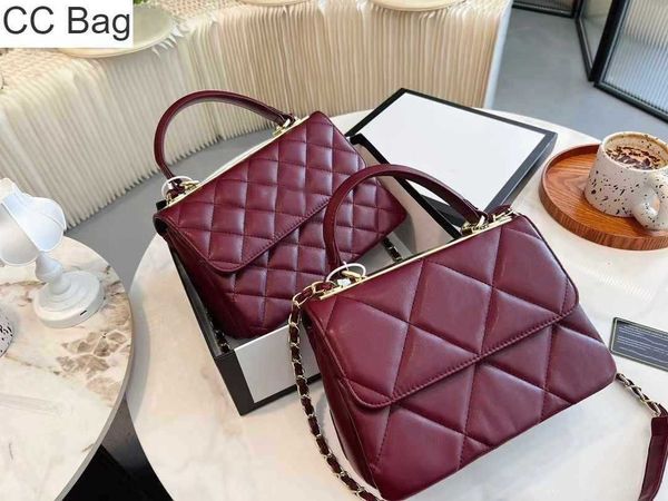

cc bag 9a luxury designer shoulder women's fashion diamond textured leather tote bag multifunctional large capacity crossbody bag facto, White
