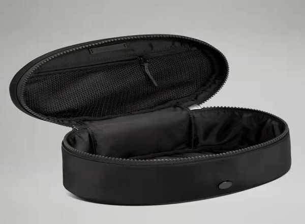 

outdoor bags women oval kit 35l gym makeup storage bags cosmetic bag fanny pack purses2816183