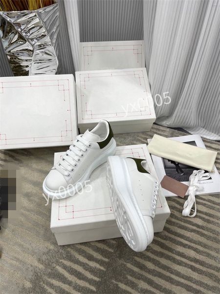 

new designer brand mens quality classics flat sneaker casual shoes leather white letter overlays fashion platfnorm sneakers2023, Black