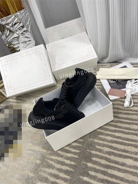 

new brand women men designer summmer classics brand fashion casual shoes woman canvas shoes leather black sole sneakers2023