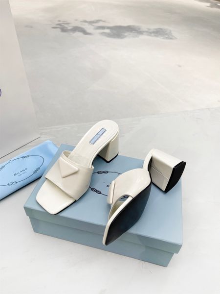 

2023 women designer sandals summer black shoes heel flip gladiator brief flip flop sandals women shoes woman back strap mujer