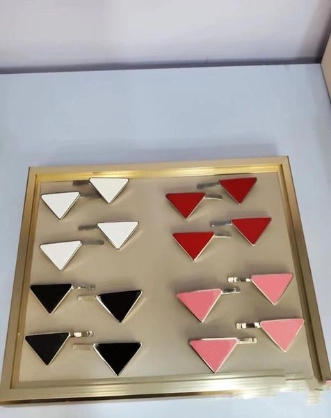 

4 colors metal triangle hair clip with stamp women girl triangles letter barrettes fashion accessories 774093